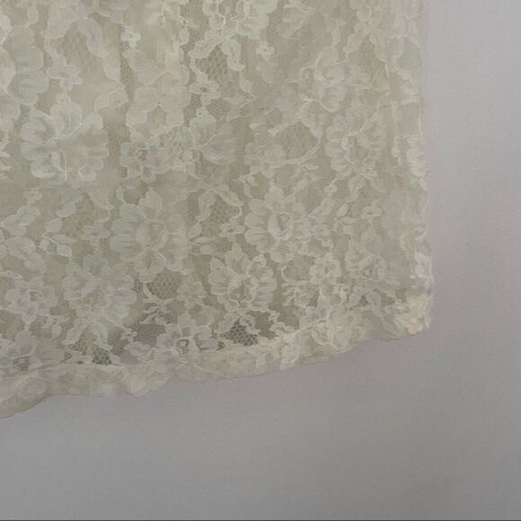 Vintage 1970s Victoria Secret Gold Label Cap Sleeve Ivory Lace Button down - Picture 10 of 13